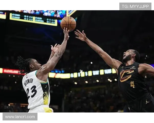 攻防兼备莫布里全场表现出色砍下23分5板3助1断2帽三分球命中率高达60